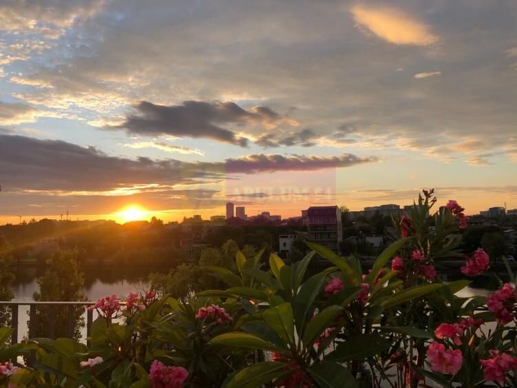 Vanzare ap. 3 cam. cu vedere panoramica pe malul lacului Plumbuita